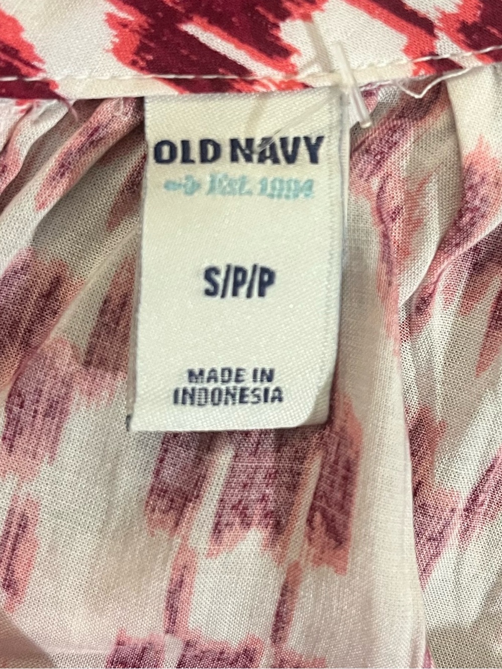 Old Navy Suspended Cami in Coral Print - Picture 8 of 11